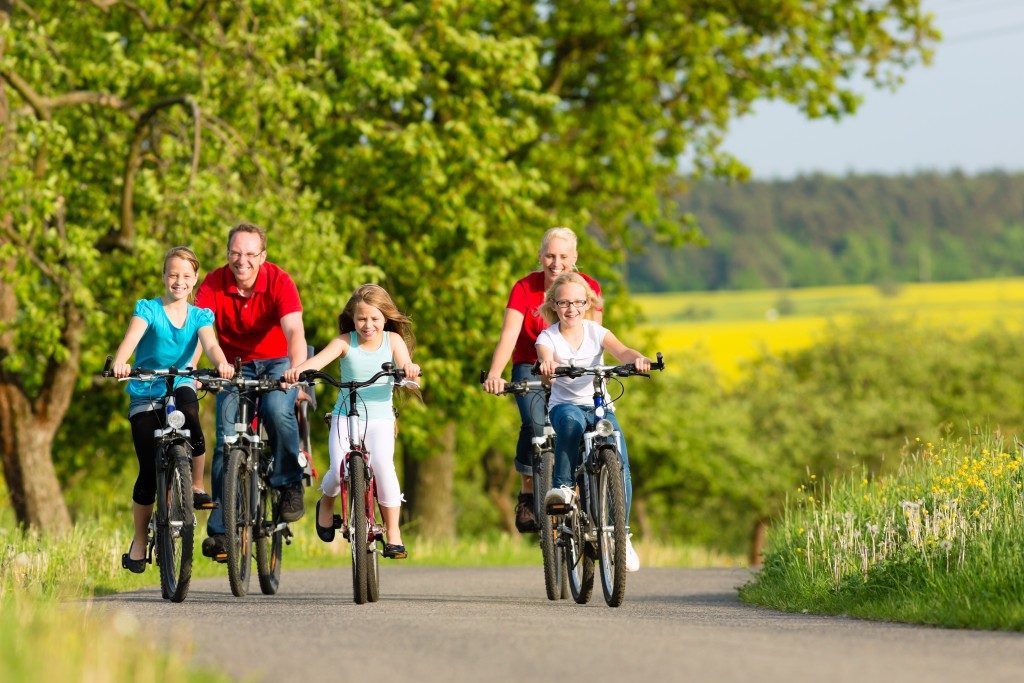 Family riding their bikes