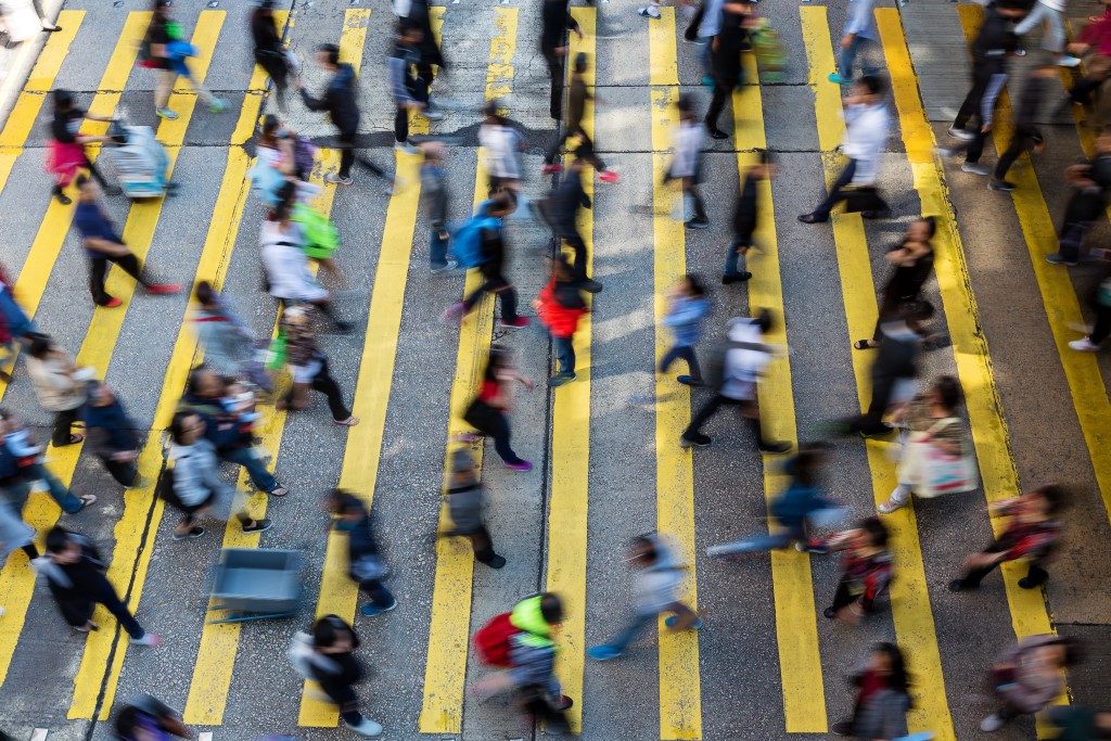 busy street people crossing